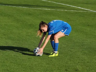 Pogovorili smo se z Emo Erman, branilko Krima, ki je že dlje časa pomemben člen ljubljanske zasedbe: od začetkov v Trebnjem do izzivov letošnje sezone. - Golavt