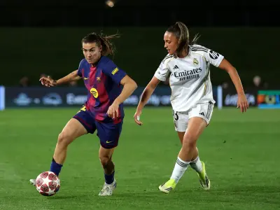 Barcelona je na prvi četrtfinalni tekmi Lige prvakinj s 6:2 premagala Real Madrid. Katalonke so si pred povratno tekmo zagotovile visoko prednost. - Golavt