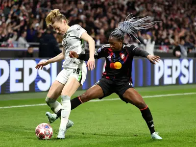 Lyon po podaljških strl Wolfsburg, Barcelona navdušila na Camp Nou, Arsenal in Bayern naprej. - Golavt