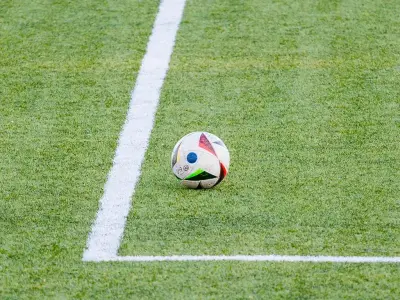 Slovenska reprezentanca do 18 let na Sredozemskih igrah izgubila s 3:1. Za Slovenijo je zadela Nella Gjergjek. - Golavt