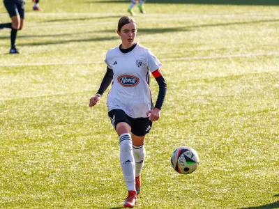 Mura je v zaostali tekmi 1. kroga Lige deklet U17 premagala Olimpijo s 6:1. Nella Gjergjek je dosegla hat-trick. - Golavt