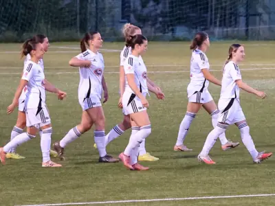 Mura je v Bratoncih premagala Krim in z visoko zmago uspešno odprla novo sezono državnega prvenstva. Tanja Malesija je dosegla hattrick. - Golavt