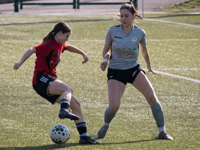 Nogometašice Primorja so v Ajdovščini s 4:0 premagale Aluminij. Barbara Kralj in Marija Capuder sta blesteli ob vrnitvi Primorja na tretje mesto. - Golavt