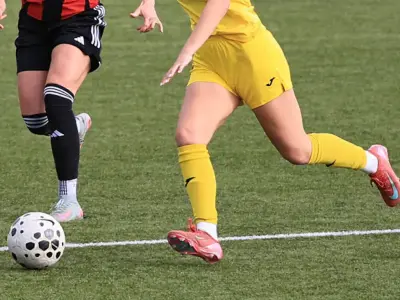 Radomlje in Primorje sta v 1. krogu Lige deklet U15 zahod remizirala s 3:3. Obe ekipi sta pokazali učinkovit nogomet. - Golavt