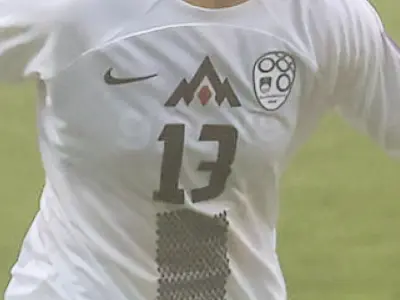 Slovenska reprezentanca U15 je na uvodni tekmi razvojnega turnirja v Čatežu s 3:1 premagala Litvo. Za zmago so zadele Grobovšek, Makuc in Šegula. - Golavt